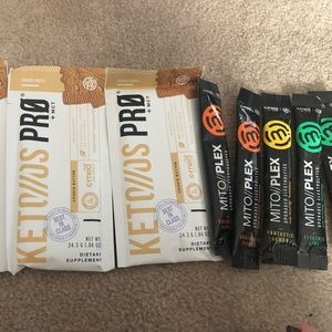 Pruvit samples. Keto OS pro and mitoplex